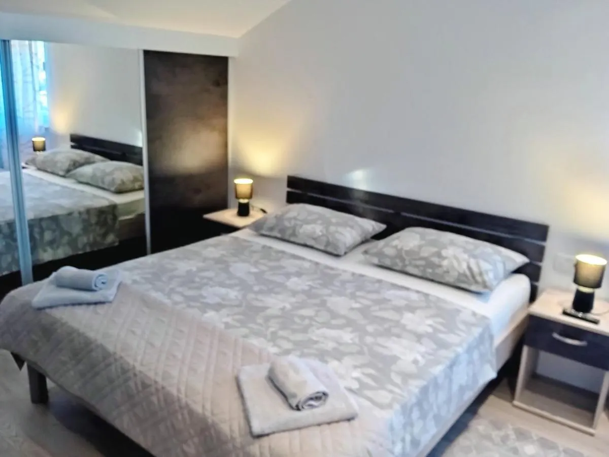 Kwatera prywatna Apartmentt Vinko Bilota Seget Vranjica