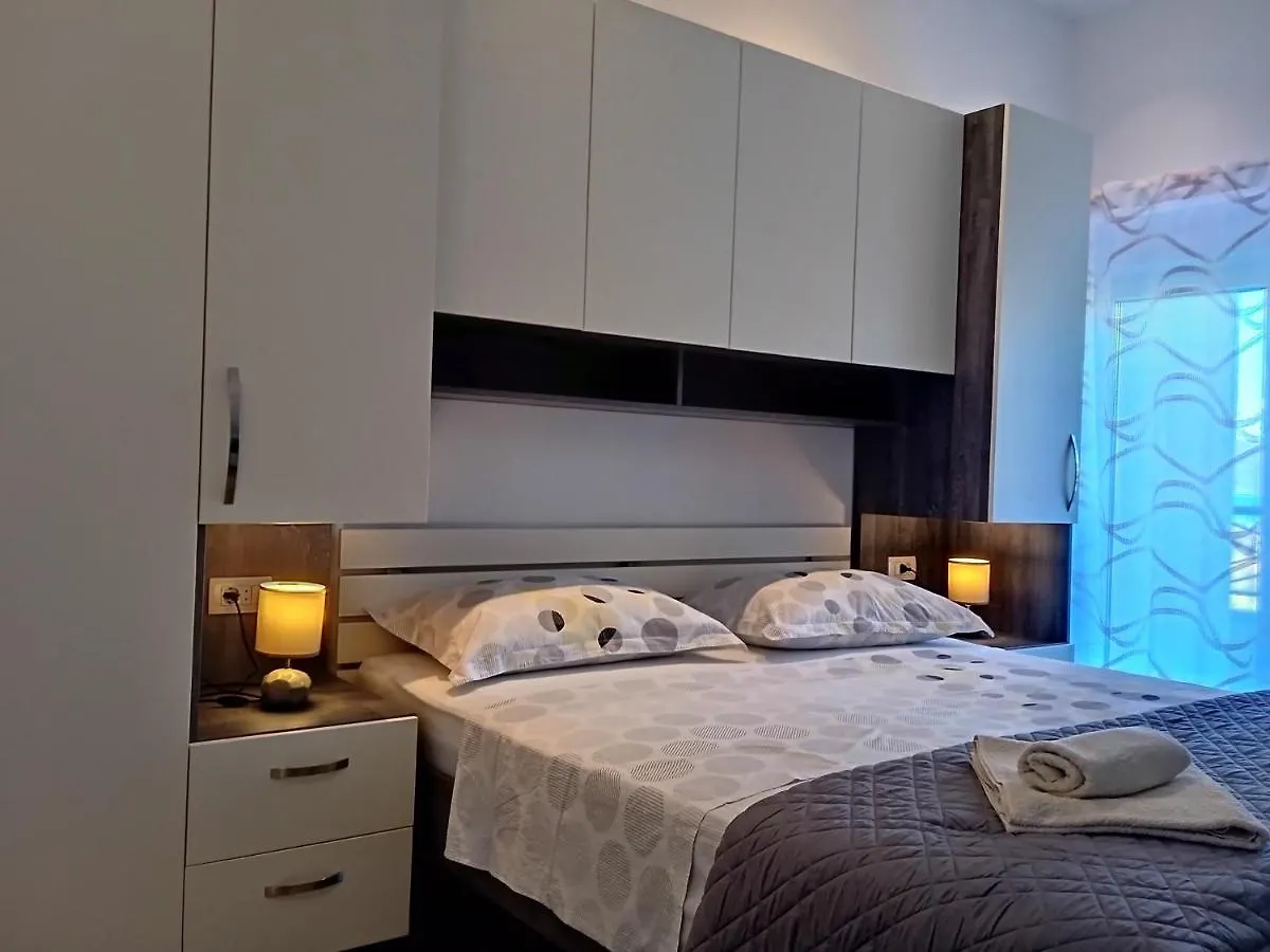 Apartmentt Vinko Bilota Seget Vranjica 0*,